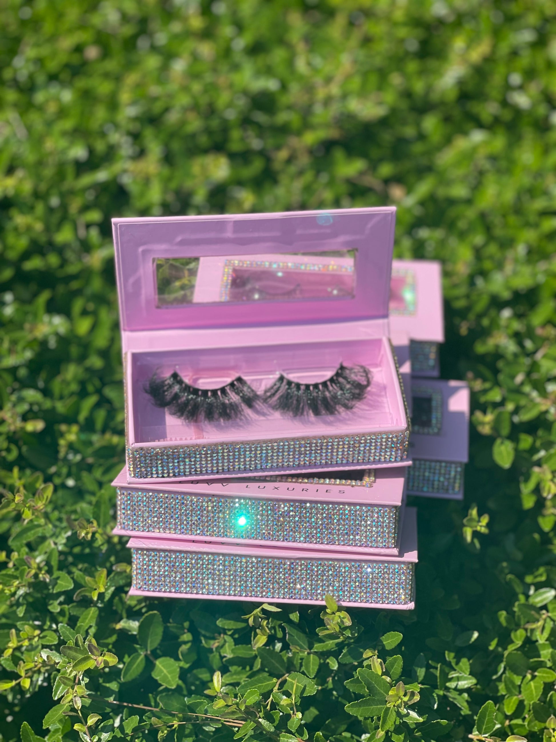 Dramatic mink lash extensions – full, bold lashes for a statement look by Luvvluxuries.